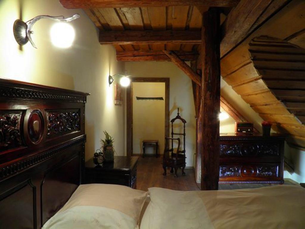 Dvur Olsiny -Hotel And Horse-Riding Karviná Camera foto